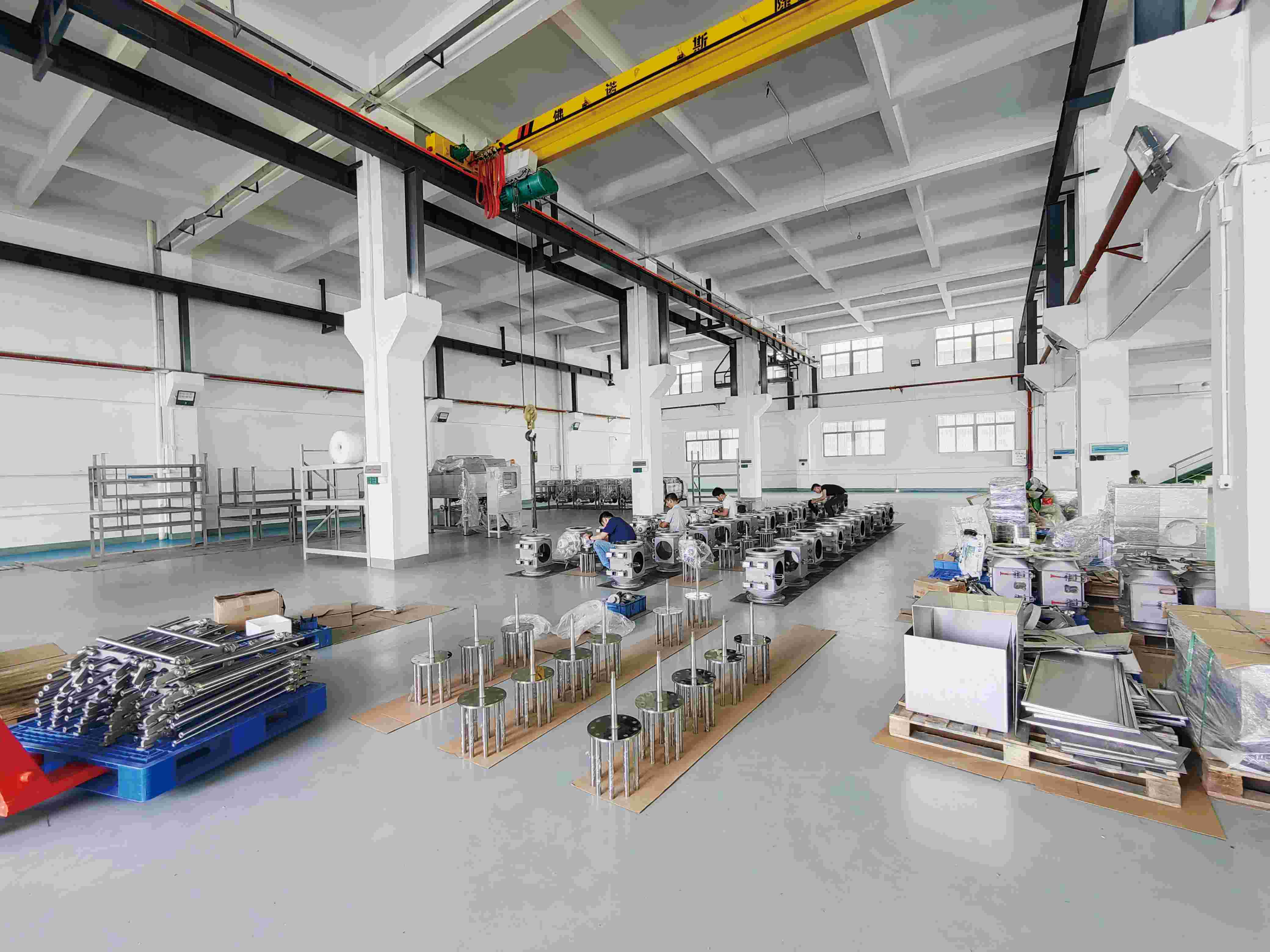 ວິທີການເລືອກເອົາການໂຍກຍ້າຍທາດເຫຼັກທີ່ຖືກຕ້ອງສໍາລັບດິນຊາຍ quartz? ນີ້ແມ່ນທຸກສິ່ງທີ່ທ່ານຕ້ອງຮູ້!