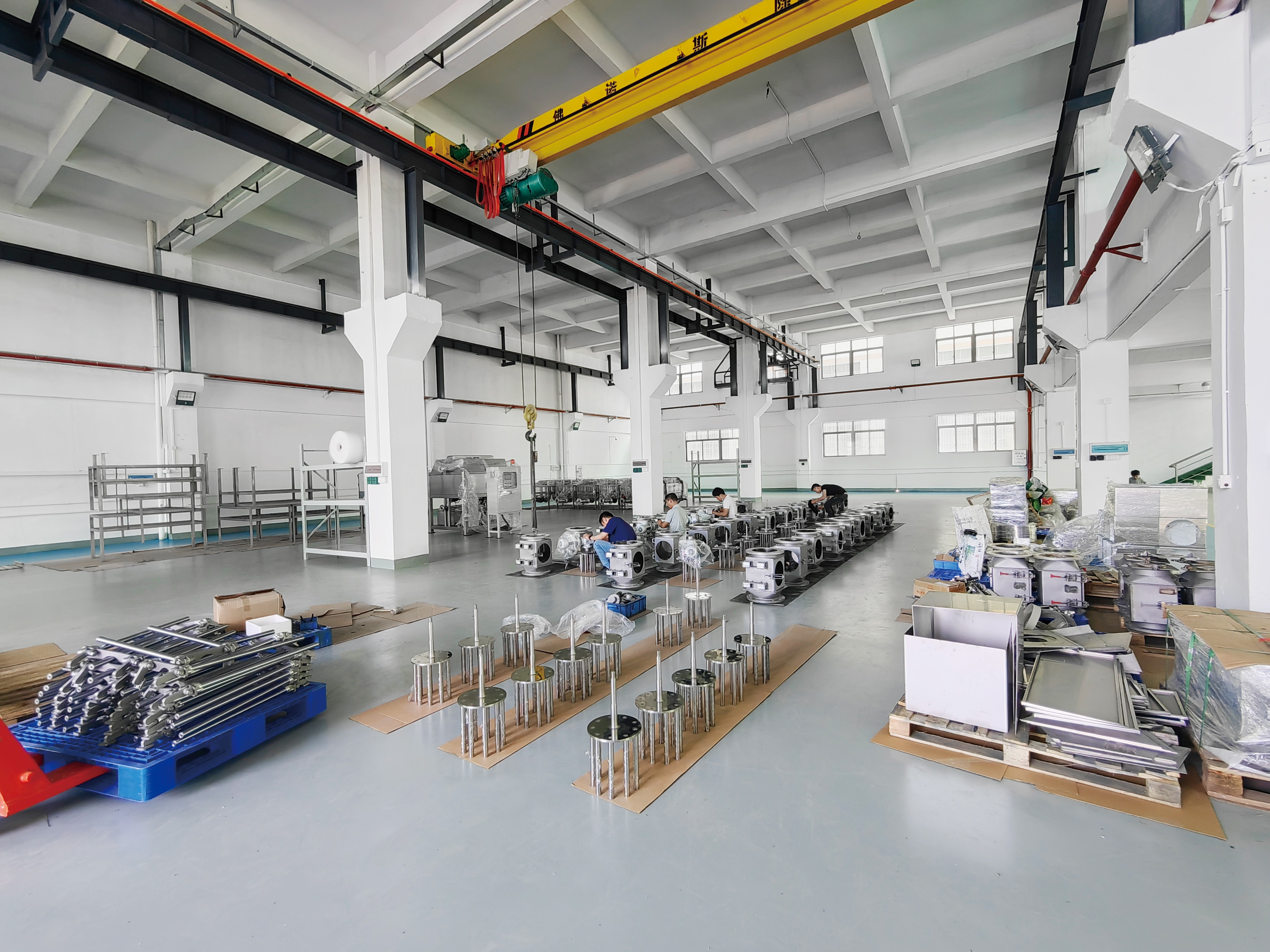 ອຸປະກອນກໍາຈັດທາດເຫຼັກໃນເຊລາມິກ